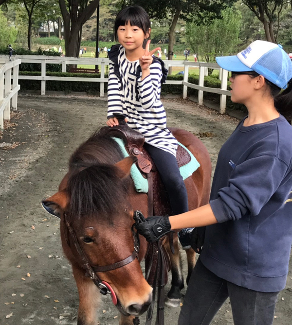 ポニー乗馬