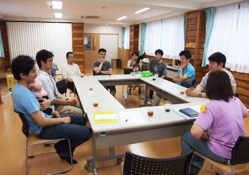 パパ座談会　イメージ